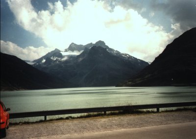Img_16m.jpg (20138 Byte)